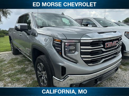 Used 2026 GMC Sierra 1500 SLT AWD/4WD image 1