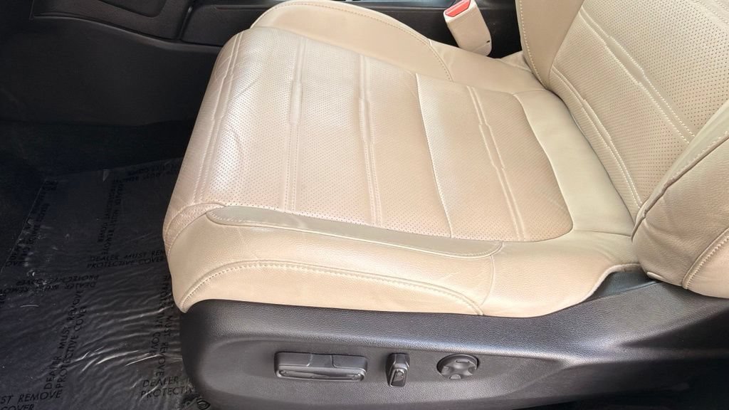 Certified 2019 Honda CR-V Touring image 5