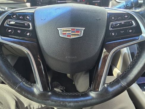 Used 2017 Cadillac XTS Luxury w/ Driver Awareness Package FWD image 10