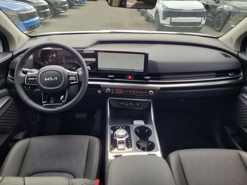 New 2026 Kia Carnival SX w/ SX Dark Edition Package FWD image 18