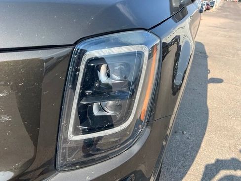 Used 2022 Kia Telluride SX w/ SX Prestige Package AWD/4WD image 10