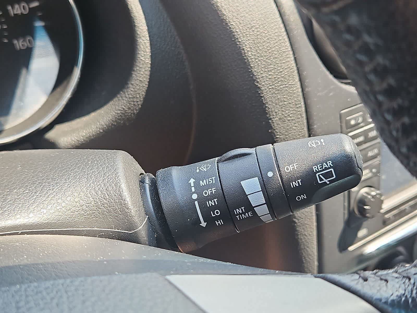 Used 2013 Nissan Rogue SL FWD image 26