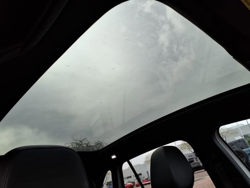 Certified 2022 Volkswagen ID.4 Pro S image 10