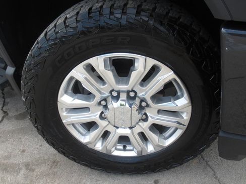 Used 2020 GMC Sierra 2500 Denali AWD/4WD image 5