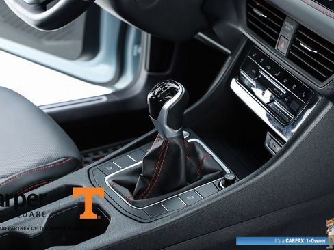 Used 2025 Volkswagen Jetta GLI Autobahn FWD image 70