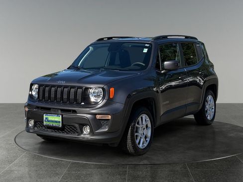 Used 2020 Jeep Renegade Latitude AWD/4WD image 3