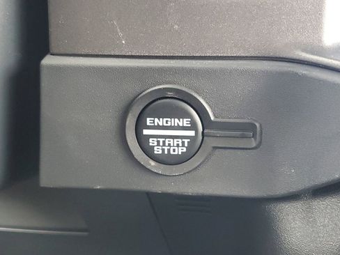 New 2025 Ford Bronco Badlands image 24