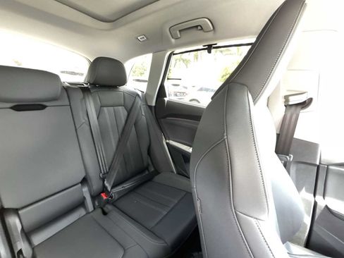 Certified 2025 Audi Q5 Premium Plus w/ Premium Plus AWD/4WD image 12