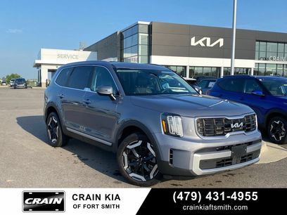 Used 2025 Kia Telluride S