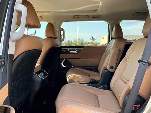 Used 2026 INFINITI QX80 Luxe w/ Cargo Package AWD/4WD image 6
