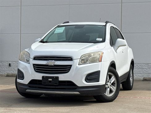 Used 2015 Chevrolet Trax LT image 1