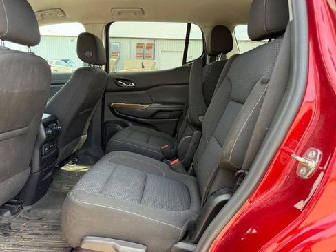 Used 2022 GMC Acadia SLE w/ Driver Convenience Package image 9