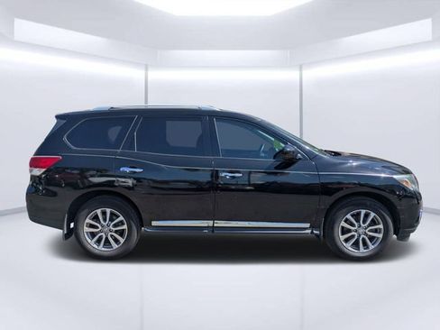 Used 2013 Nissan Pathfinder SL FWD image 2