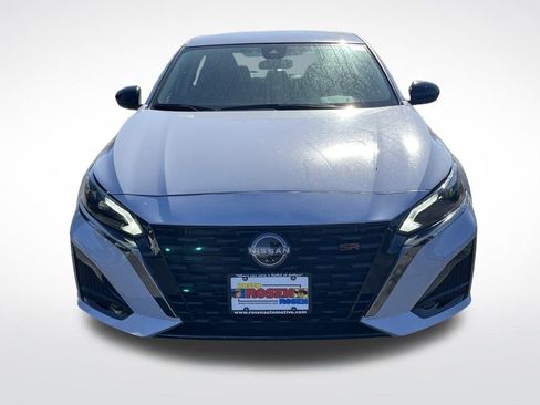 New 2025 Nissan Altima 2.5 SR image 8