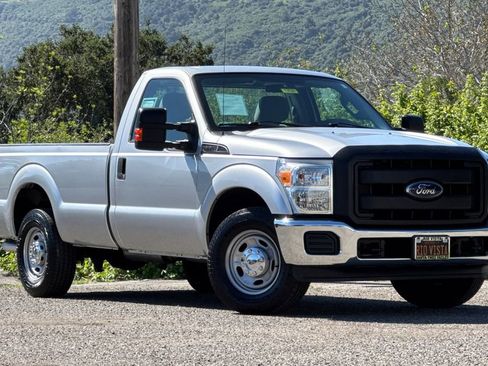 Used 2016 Ford F250 XL w/ Power Equipment Group RWD image 2