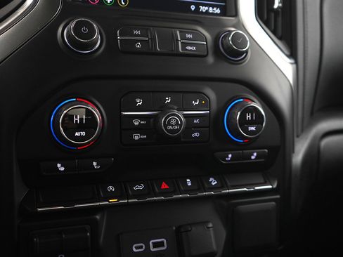 Used 2019 Chevrolet Silverado 1500 RST image 23