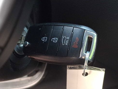 Used 2018 Kia Soul + FWD image 22