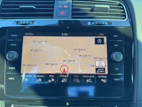 Used 2019 Volkswagen Golf R DCC & Navigation 4Motion image 14