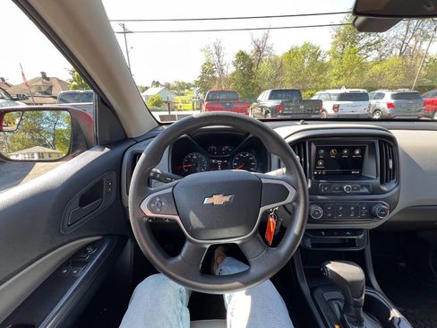 Used 2019 Chevrolet Colorado W/T w/ WT Convenience Package AWD/4WD image 22