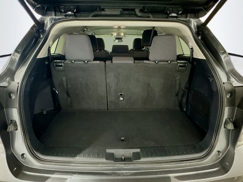 Used 2024 Toyota Highlander LE image 30