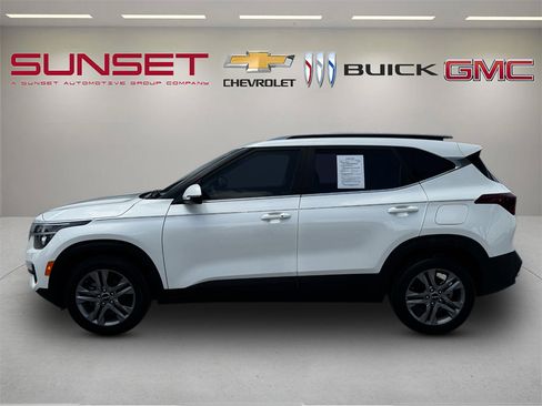 Used 2022 Kia Seltos S FWD image 7