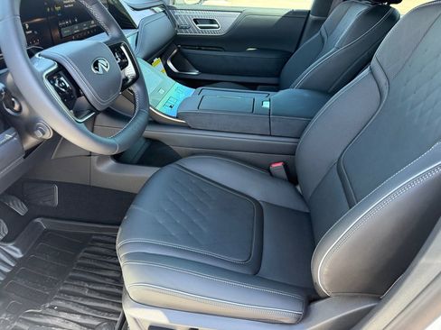 New 2026 INFINITI QX80 Autograph AWD/4WD image 12