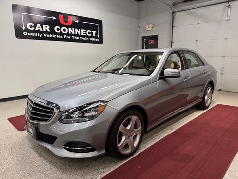 Used 2014 Mercedes-Benz E 350 4MATIC Sedan image 2