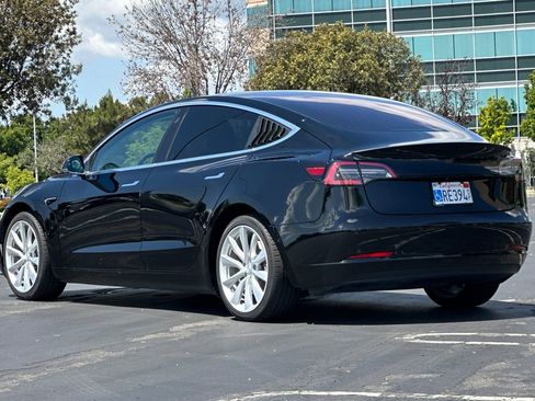Used 2018 Tesla Model 3 Mid Range RWD image 6