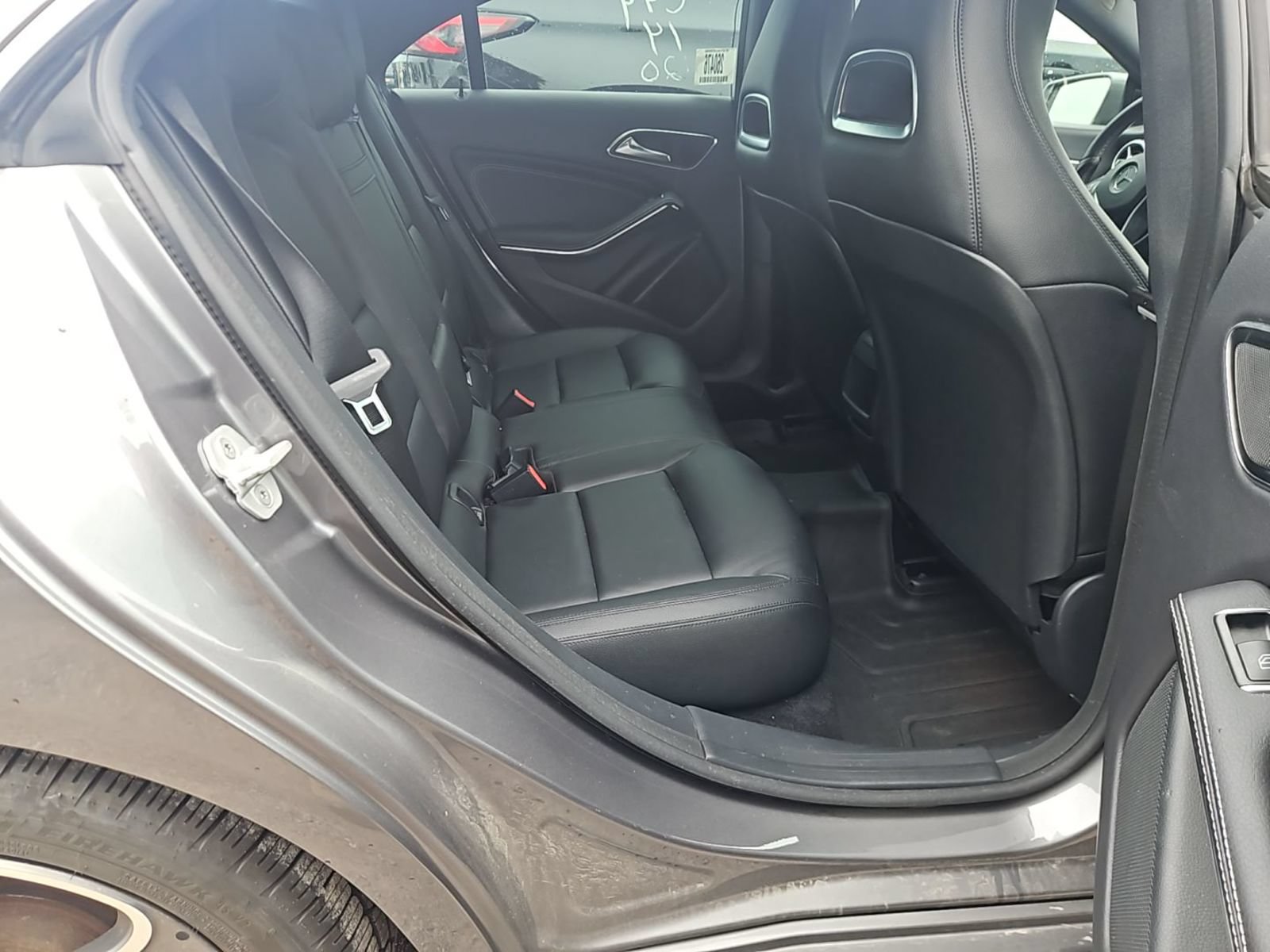 Used 2014 Mercedes-Benz CLA 250 image 9