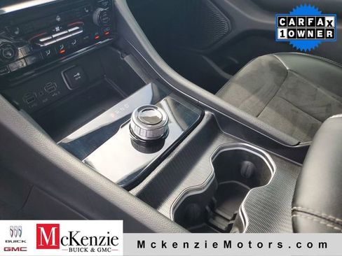 Used 2024 Jeep Grand Cherokee L Altitude RWD image 20