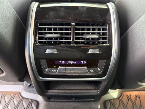 New 2026 BMW X6 xDrive40i w/ Executive Package image 16