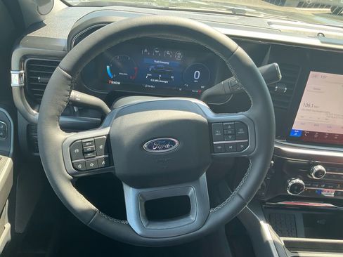 New 2026 Ford F250 Lariat w/ Chrome Package AWD/4WD image 21