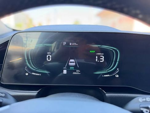 Used 2023 Kia Niro EX FWD image 53