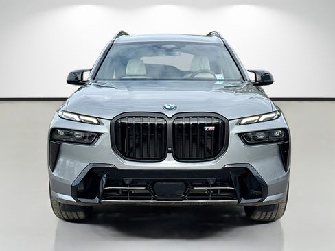 New 2026 BMW X7 M60i image 8