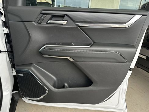 Certified 2025 GMC Acadia Elevation image 39