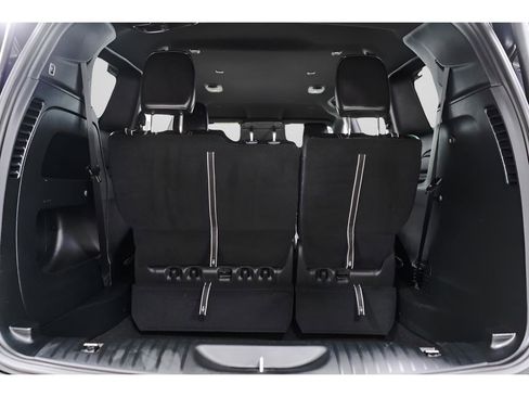 Used 2025 Chrysler Pacifica Select image 43