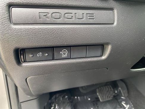 Used 2024 Nissan Rogue S AWD/4WD image 20