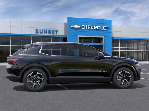 New 2026 Chevrolet Equinox EV LT FWD image 5