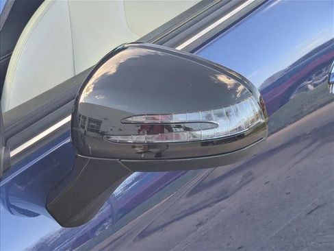 Used 2019 Mercedes-Benz SLC 300 image 20