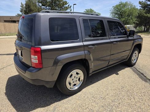 Used 2015 Jeep Patriot Sport AWD/4WD image 8