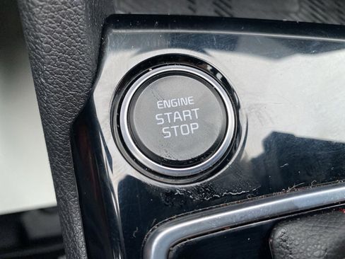 Used 2024 Kia Sportage SX image 33