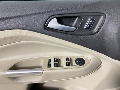 Used 2016 Ford Escape SE w/ SE Leather Comfort Package image 21