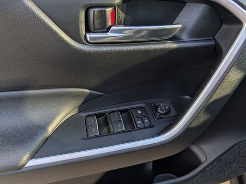 Used 2022 Toyota RAV4 XLE image 16