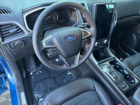 Used 2021 Ford Edge ST-Line FWD image 4