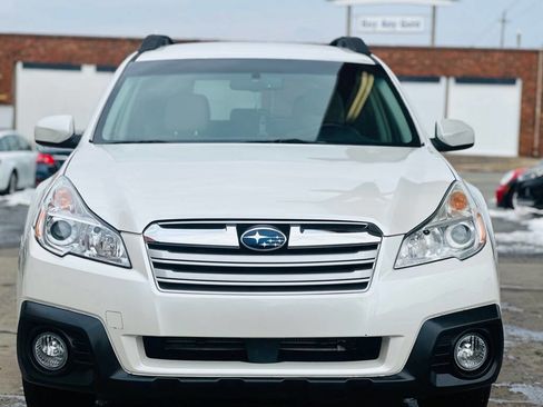 Used 2014 Subaru Outback 2.5i Premium image 2