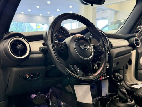 Used 2018 MINI Cooper Convertible FWD image 9
