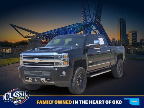 Used 2018 Chevrolet Silverado 2500 High Country w/ Duramax Plus Package AWD/4WD image 3