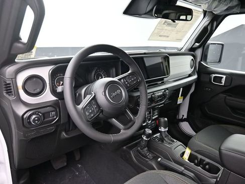 New 2026 Jeep Gladiator Sport image 13