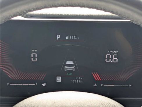 Used 2026 Kia Carnival FWD image 9