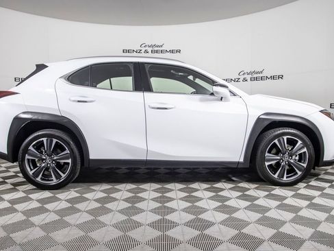 Used 2026 Lexus UX 300h FWD w/ Accessory Package (Z1) image 4
